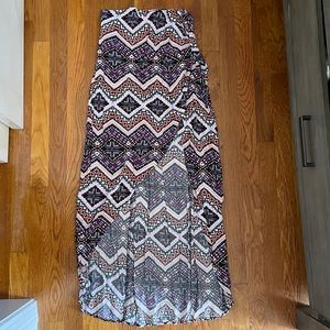 Express max skirt with leg slit